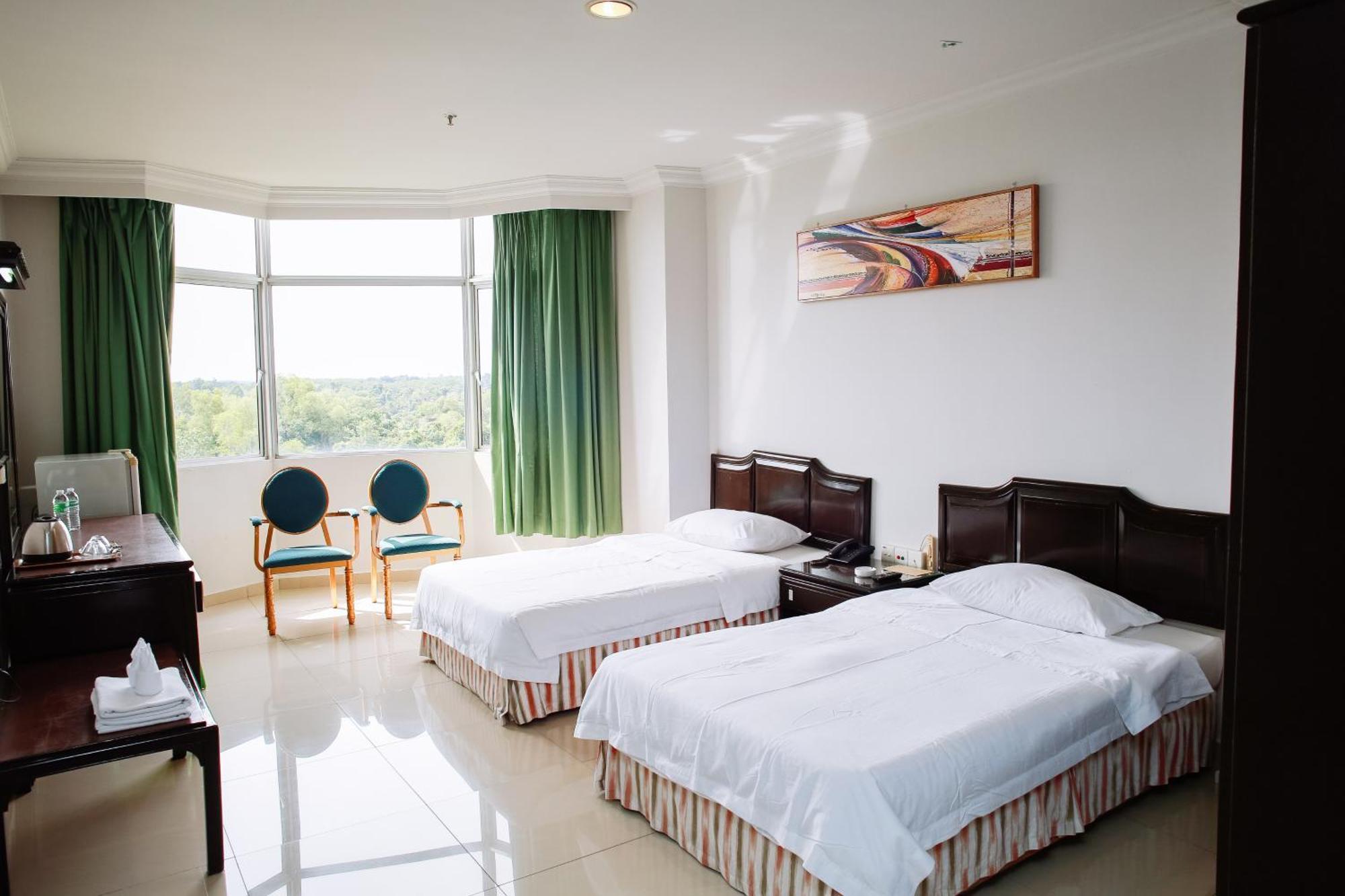 Hotel Green Park Temerloh Exterior photo