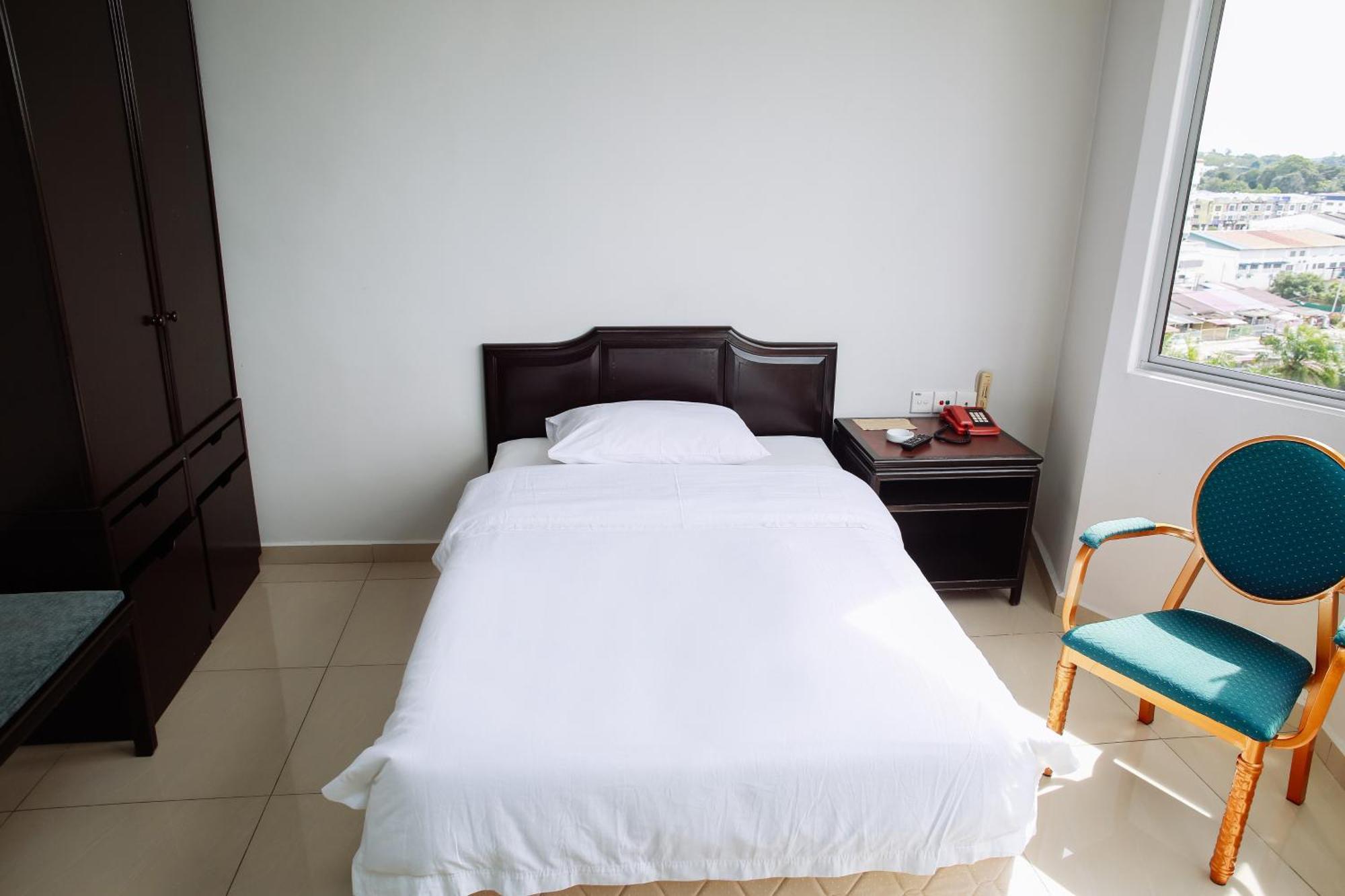Hotel Green Park Temerloh Room photo